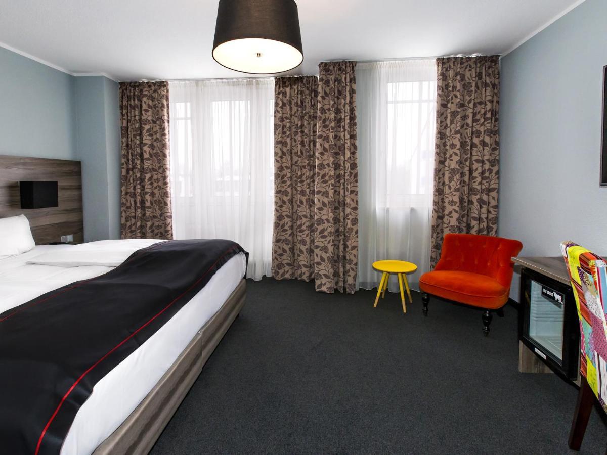 Dormero Hotel Muenchen-Kirchheim Messe Kirchheim bei Muenchen Екстер'єр фото